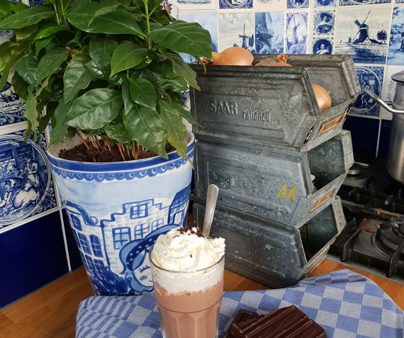 Deze week:  Warme chocolademelk met gratis slagroom