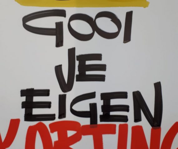 Gooi je eigen korting bij Mike Schoenenmode!