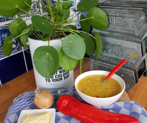 Dag soep:Kip Kerrie met Puntpaprika