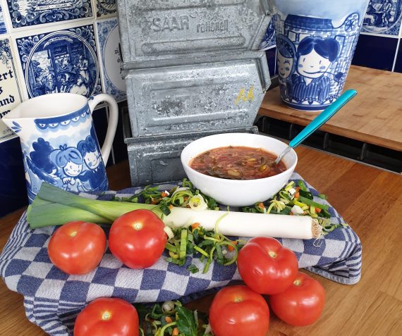 Dag Soep: Tomaten-Groentesoep