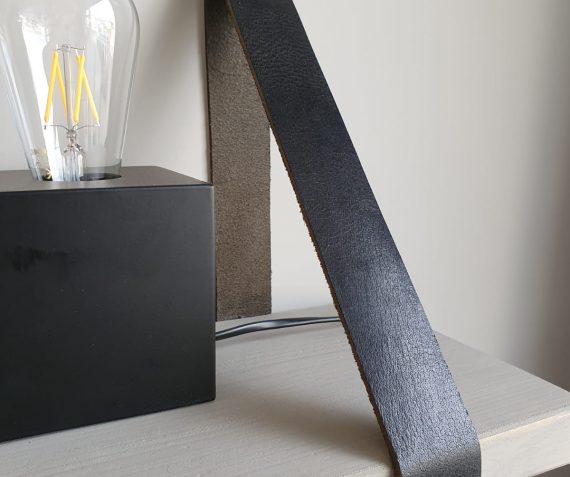 Set van 2 planken dragers. 4 cm breed en 100 cm lang!