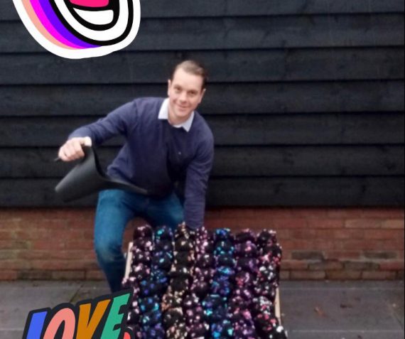 ??? De Wolman zet de bloemetjes buiten, lekker bestellen ??