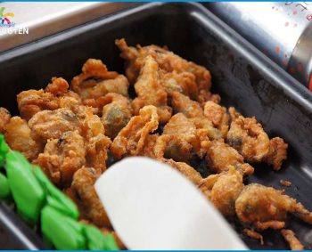 Gezinszak Kibbeling met saus 13,–