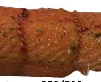 Zalmrolade met notentapenade